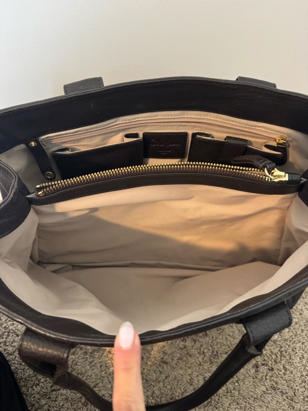 Classic Dark Brown Leather Tote Bag - Picture 3 of 9